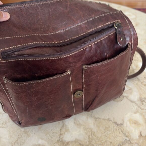Vintage Roots Raider Leather Backpack / Crossbody - Picture 14 of 15